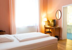 Standard Single Room room in Hotel Villa Viktoria Luise
