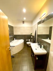 Moderný apartmán s krbom