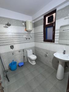 The Solace Hills Hotel and Home Stay - Manali