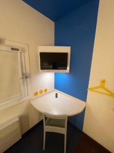 Hotels Unisotel Colmar Ex Hotel F1 : photos des chambres