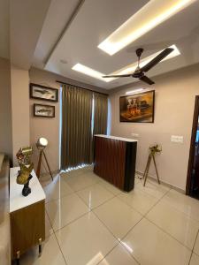 Royal Flush at Rajgadh Heights 2BHK By THE LOSTINN
