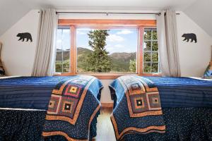Mountain Retreat Scenic Views, Hot Tub, Fireplace