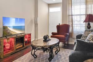 Huntsville Mid-City Serenity Oasis - Private Apartment in Gated Community