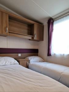 Betty by the Bay, Pagham Caravan Stay