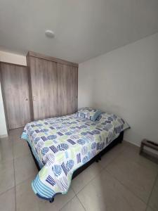 Apartaestudio 302 Acogedor y Moderno Tulua - 3hvězdičkové hotely ve městě Tuluá