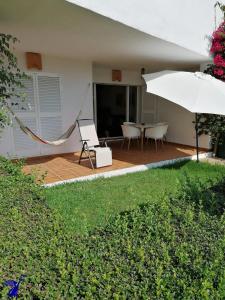 Ground floor apt with terrace in front of the pool