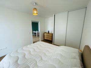 Appart'hotels Studio dans residence avec salon et cuisine partages - 402 : photos des chambres