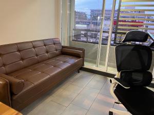 Modern Apartment Metro Plaza Egaña