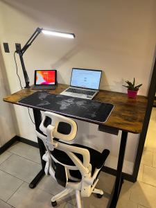 Modern Apartment Metro Plaza Egaña