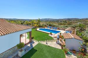 Villa Algazara by Villa Plus