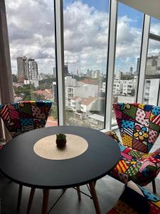 POX - The world of Romero Brito in the Green Tower