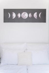 Wander Flat 2BR, Central Location by M2 Metro