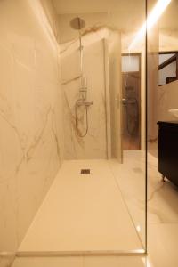 Norton de Matos II by House and People