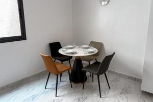 Chic Ocean-View Studio with Grand Terrace