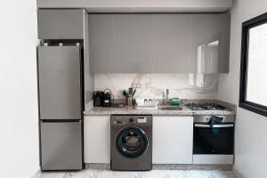 Chic Ocean-View Studio with Grand Terrace