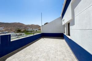 Chic Ocean-View Studio with Grand Terrace