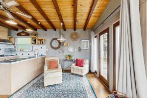 Headlands Cove - Artists Studio