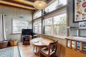 Headlands Cove - Artists Studio