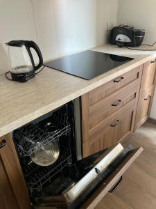 Charming king studio with balcony and jacuzzi