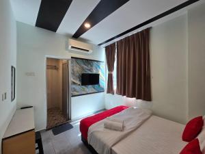 First In Hotel