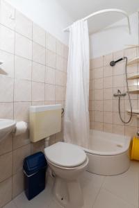 Apartments with parking space Zavala, Hvar - 8710