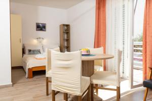 Apartments with parking space Zavala, Hvar - 8710