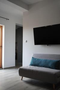 Apartments and rooms with WiFi Sibenik - 24424