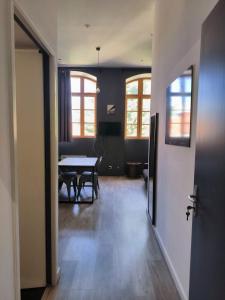 Appartements Lovely space TVG Parking : photos des chambres