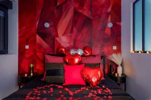 Appartements Beige Hospitalite - Ruby - Love Room - Netflix : photos des chambres