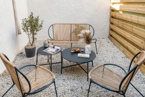 Appartements Beige Hospitalite - Ruby - Love Room - Netflix : photos des chambres