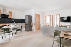 Appartements Beige Hospitalite - Melisse Elegance et Securite au Coeur de Saint-Etienne : photos des chambres