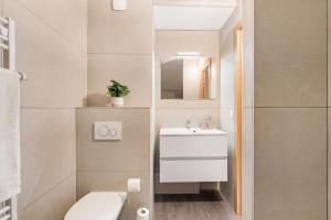 Appartements Beige Hospitalite - Sienna 4br- Elegance et Confort gare : Appartement