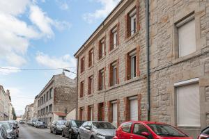Appartements Beige Hospitalite - Sienna 4br- Elegance et Confort gare : photos des chambres