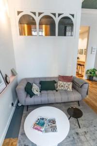 Beige Hospitalité - Emma - hypercentre - appart unique-parking