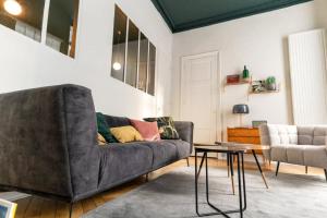 Appartements Beige Hospitalite - Romy - hypercentre - 2 bedrooms - parking : photos des chambres