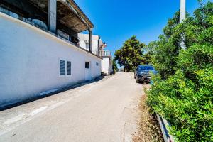 Apartments by the sea Ubli, Lastovo - 24676