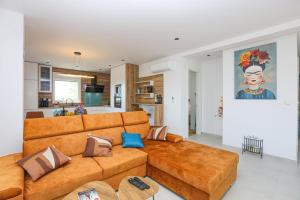 Apartments with parking space Vodice - 23894