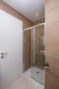 Apartments with parking space Vodice - 23894