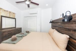 Snowbird Family Friendly Ready Stay in West End