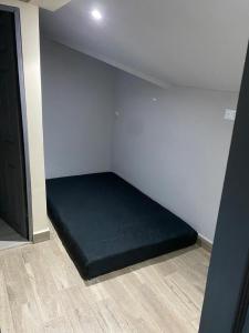 la Escondida de 2 alcobas Laurles estadio duplex