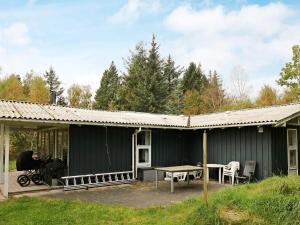 8 person holiday home in Hadsund-By Traum