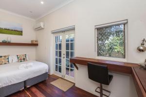 UrbanStyle Claremont Apartment