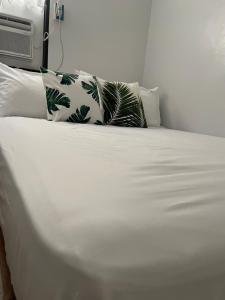 Cozy Hideout-Free Parking, Netflix & Arcade Games