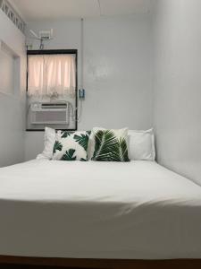 Cozy Hideout-Free Parking, Netflix & Arcade Games