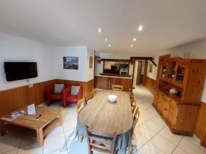 Grand appartement 4 pièces pour 8 personnes avec balcon à Valloire, animaux admis - FR-1-263-609