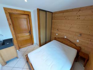 Appartements Appartement 4 pieces, 8 pers, Sud-Est, animaux acceptes, WiFi, parking - FR-1-263-609 : photos des chambres