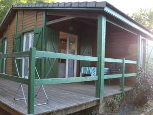 Chalet pour 6 personnes avec Terrasse à Naucelle - API-1-52-434
