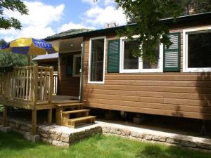 Campings Mobil-home confortable avec terrasse pour 4 personnes a Meyrueis - API-1-52-181 : photos des chambres