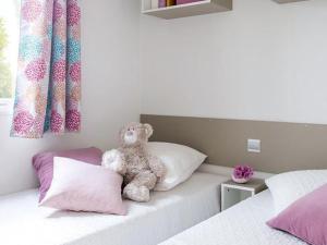 Campings Mobil home 4 pers avec terrasse a Saint-Gildas-de-Rhuys - API-1-52-767 : photos des chambres