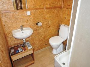 Rustic Stay Surrounded by Forests